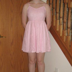 NO BOUNDARIES JUNIOR'S SIZE L (11 / 13) PINK LACE DRESS SPAGHETTI STRAPS NWT